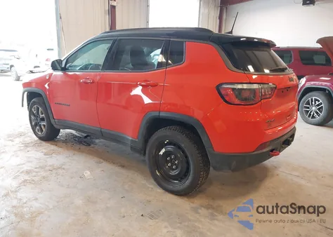 2018 Jeep Compass Trailhawk 4X4 из США, поврежденный, VIN 3C4NJDDB4JT169366